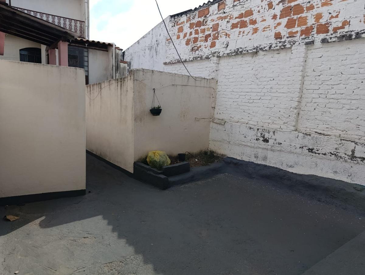Casa, Jardim Montanhês, 1 Quarto, 0 Vaga
