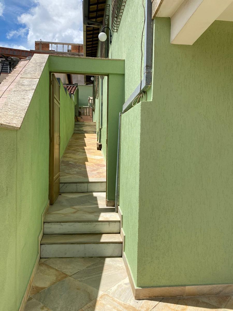 Casa, Concórdia, 4 Quartos, 2 Vagas, 1 Suíte