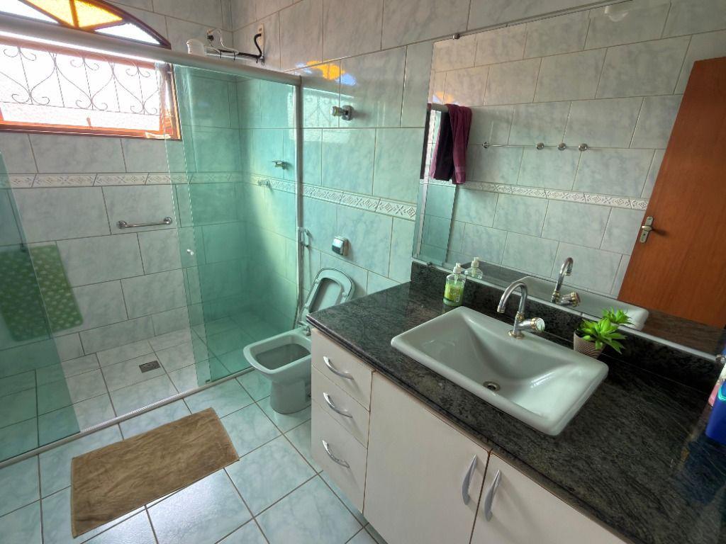 Casa, Itacolomi, 3 Quartos, 0 Vaga, 1 Suíte