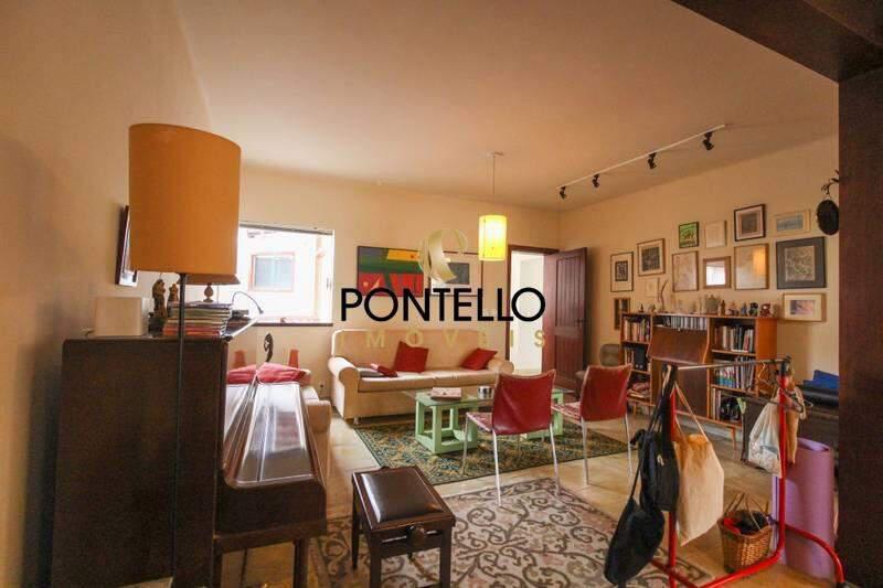Casa, Serra, 4 Quartos, 5 Vagas, 1 Suíte