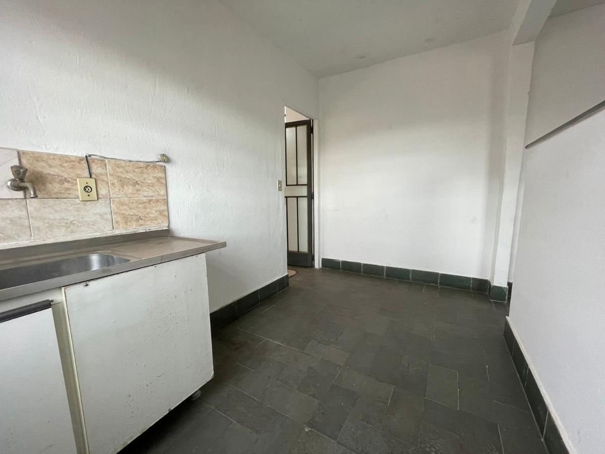 Quitinete, Goiânia, 1 Quarto, 0 Vaga