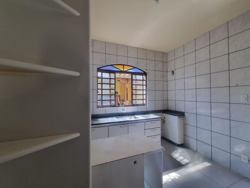 Casa, Amazonas, 2 Quartos, 5 Vagas, 1 Suíte