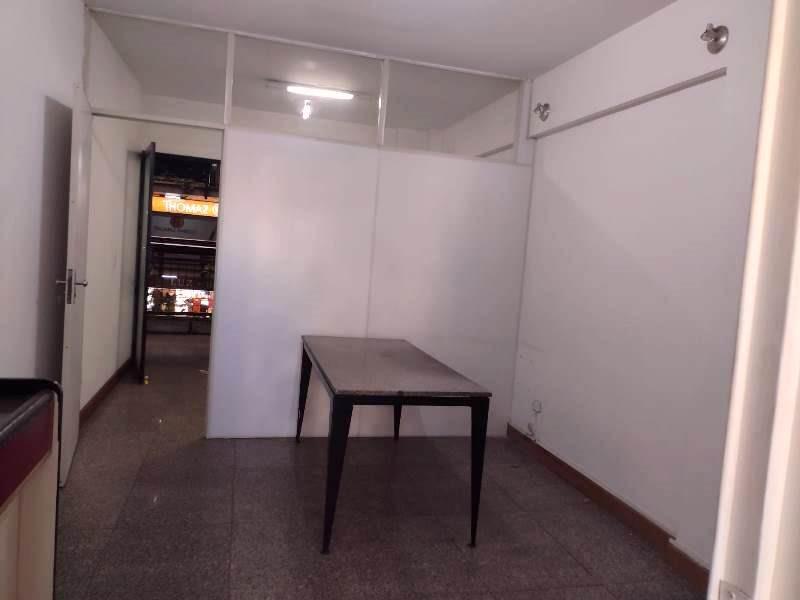 Sala, Barro Preto, 0 Quarto, 0 Vaga