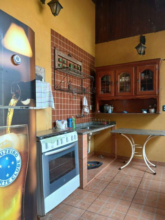 Fazenda, Pompeu, 2 Quartos, 0 Vaga