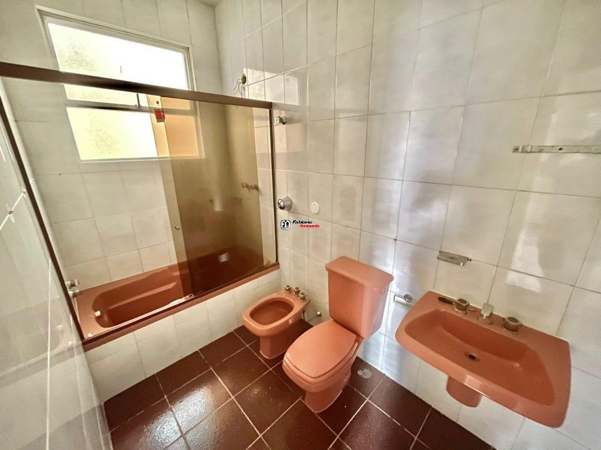 Casa, São José, 4 Quartos, 2 Vagas, 2 Suítes