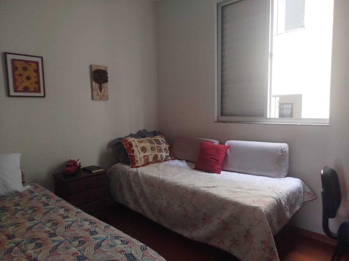 Apartamento, Sagrada Família, 3 Quartos, 2 Vagas, 1 Suíte