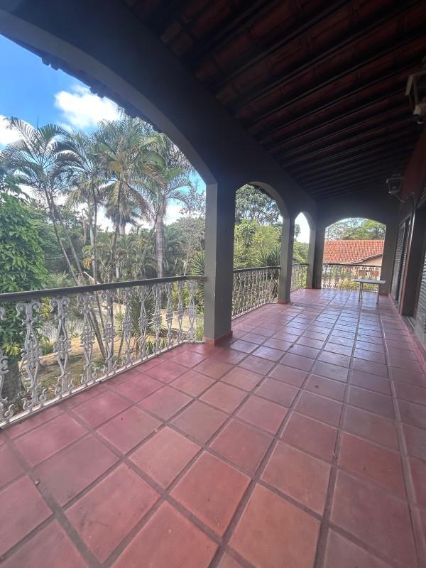 Casa, Braúnas, 4 Quartos, 5 Vagas, 2 Suítes