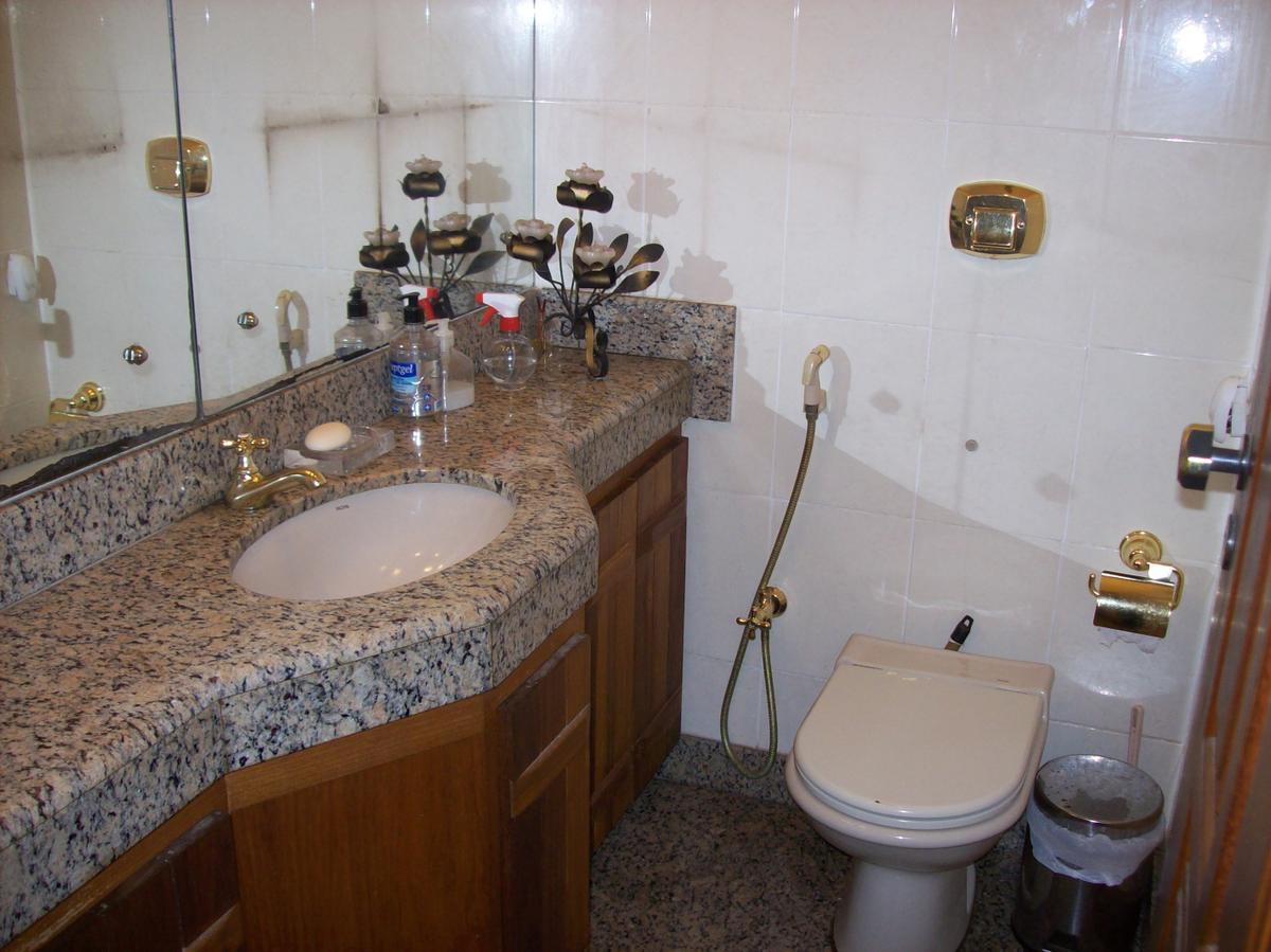 Casa, Planalto, 4 Quartos, 4 Vagas, 1 Suíte