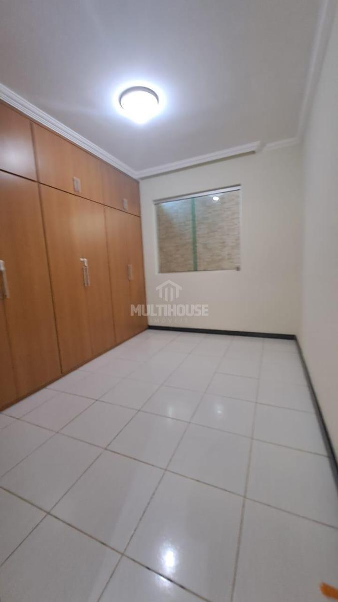 Casa, Santa Branca, 2 Quartos, 1 Vaga