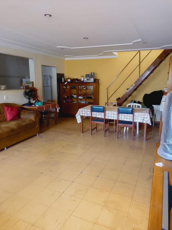 Casa, João Pinheiro, 5 Quartos, 3 Vagas, 1 Suíte