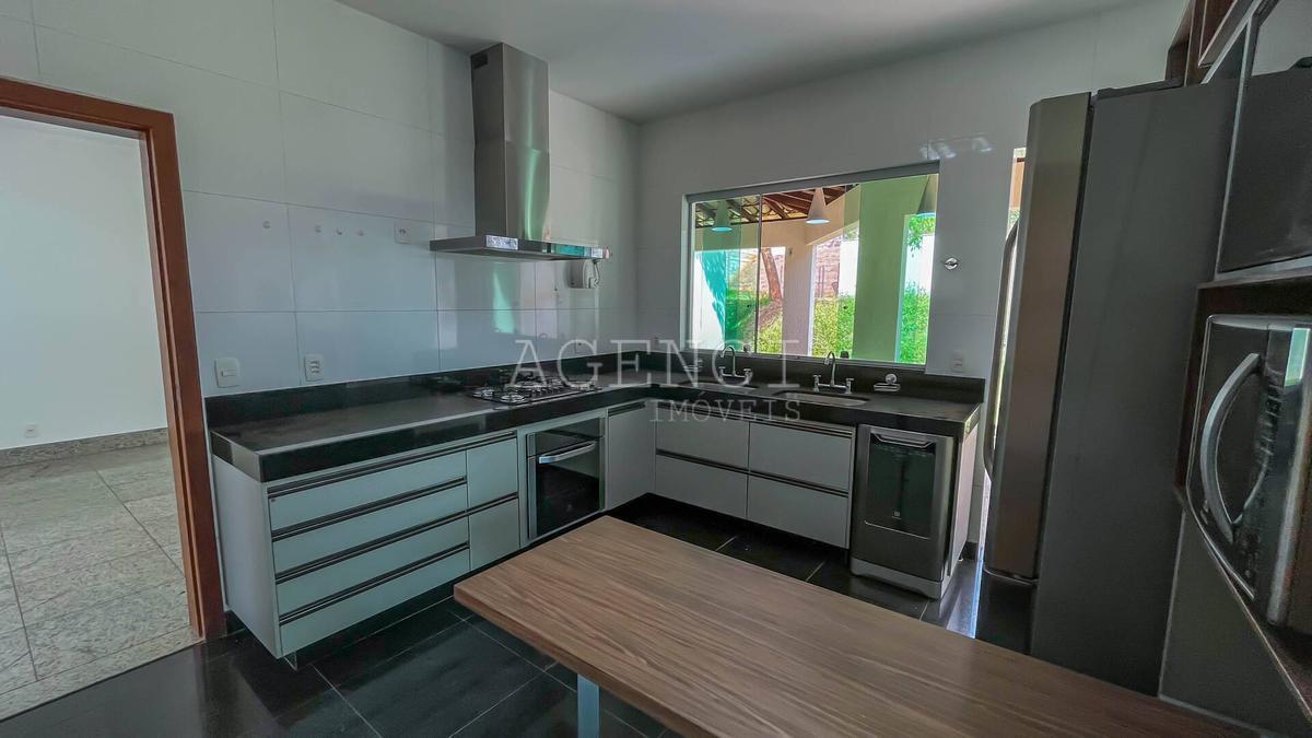 Casa, Bandeirantes (pampulha), 3 Quartos, 0 Vaga, 1 Suíte