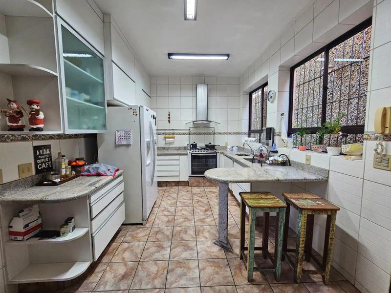 Casa, Nova Suíssa, 3 Quartos, 2 Vagas, 1 Suíte