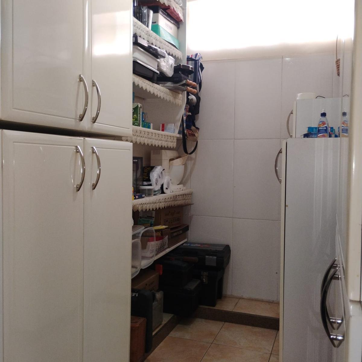 Casa, Castelo, 4 Quartos, 4 Vagas, 1 Suíte