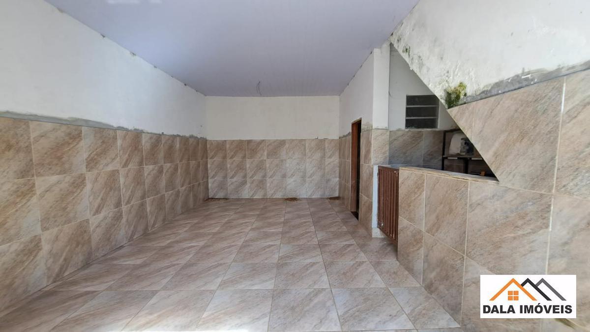 Casa, Heliópolis, 4 Quartos, 2 Vagas, 1 Suíte