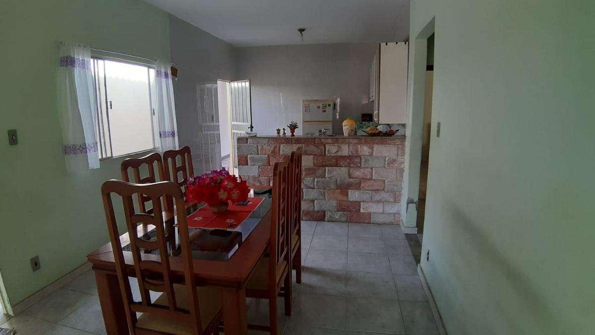 Casa, Jardim Laguna, 3 Quartos, 4 Vagas, 1 Suíte