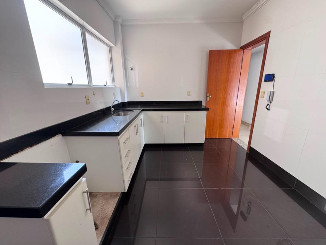 Apartamento, Itapoã, 3 Quartos, 2 Vagas, 1 Suíte