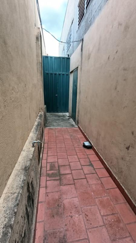 Galpão, Califórnia, 0 Quarto, 3 Vagas