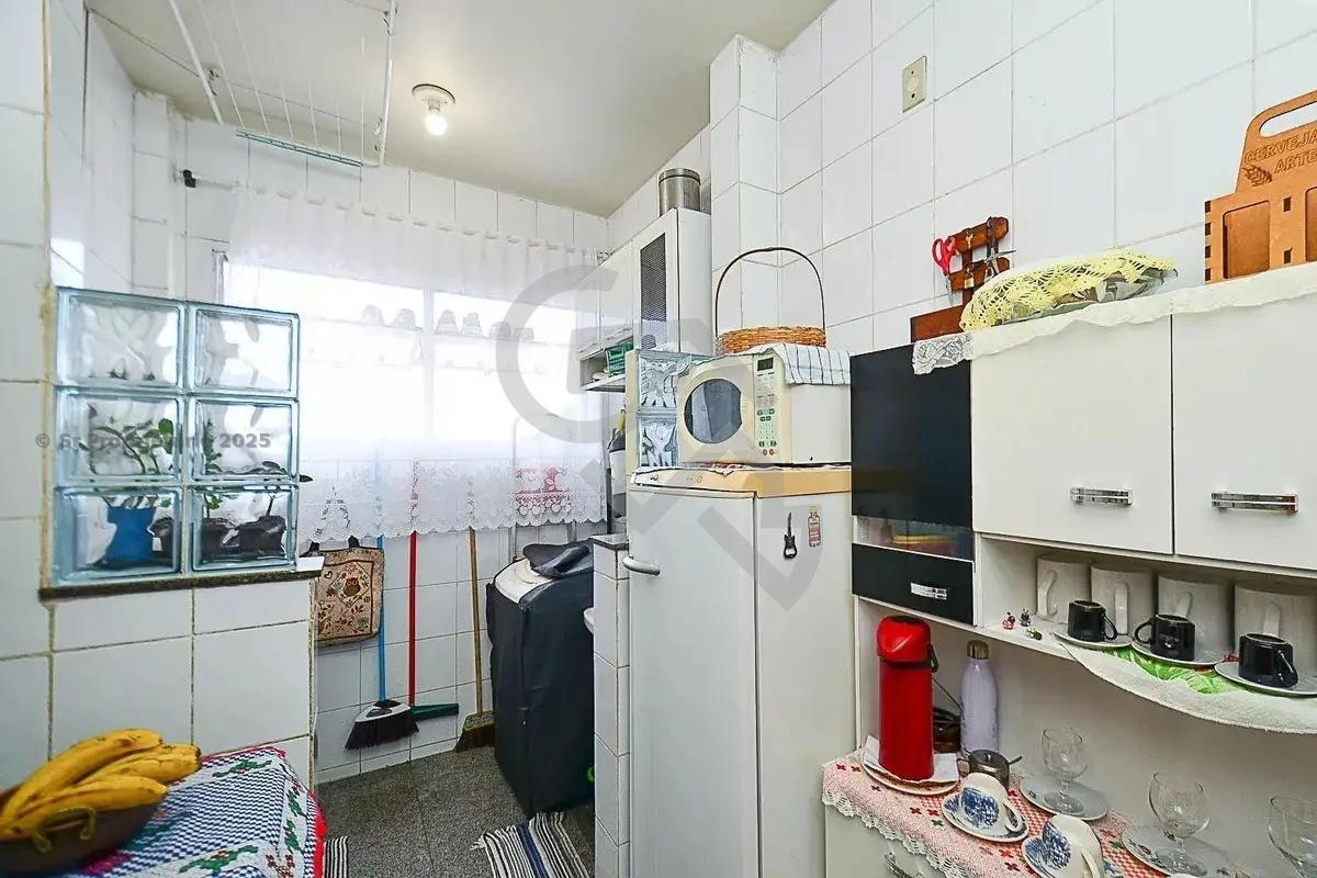 Apartamento, Sagrada Família, 2 Quartos, 1 Vaga, 1 Suíte
