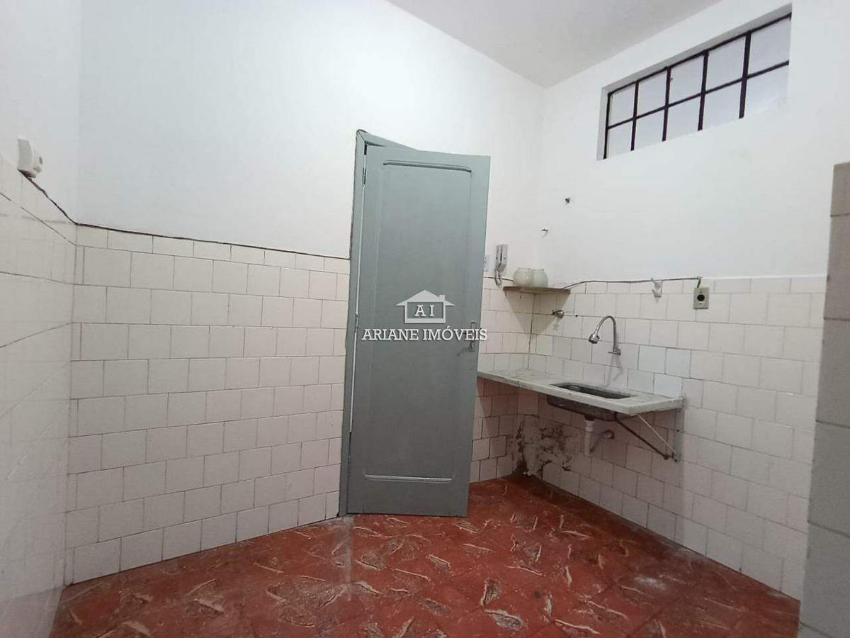 Apartamento, Centro, 2 Quartos, 0 Vaga