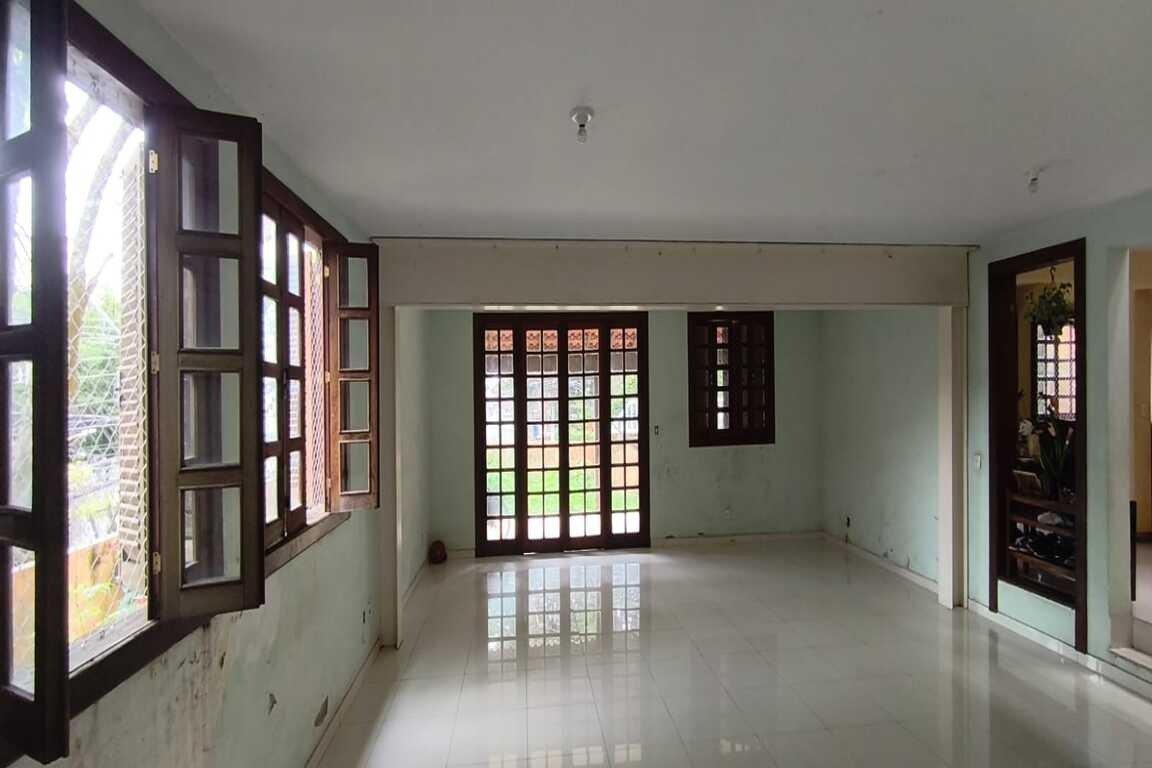 Casa, Santa Lúcia, 6 Quartos, 3 Vagas, 1 Suíte