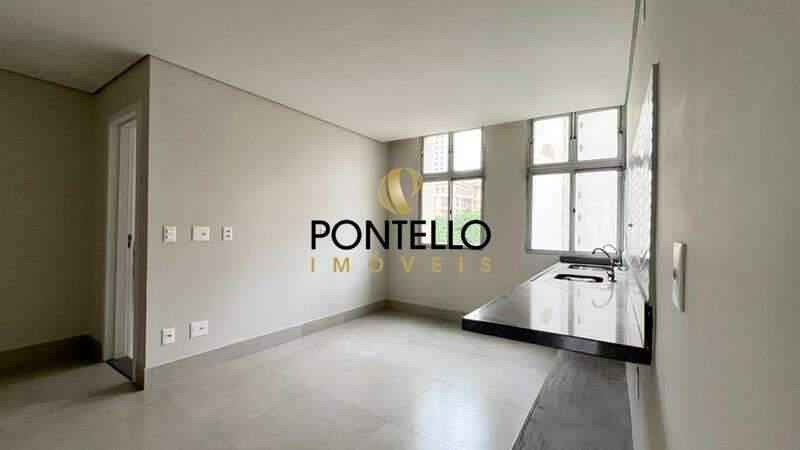 Apartamento, Centro, 2 Quartos, 0 Vaga, 1 Suíte
