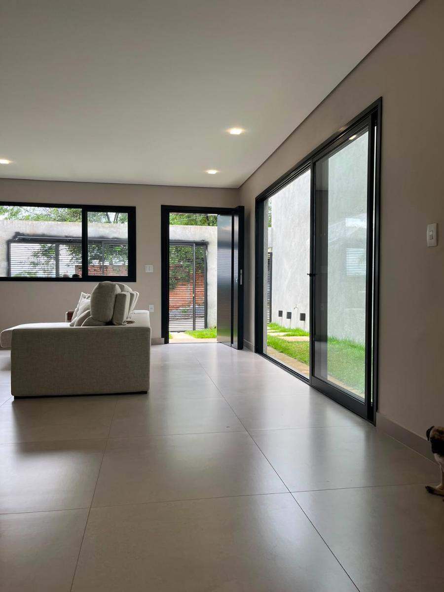 Casa, Trevo, 3 Quartos, 2 Vagas, 3 Suítes
