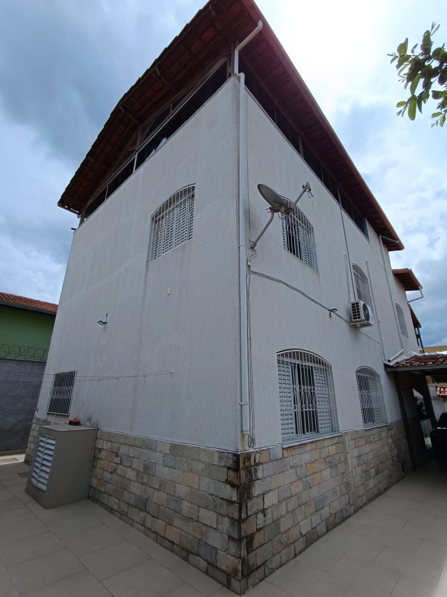 Casa, Recanto da Pampulha, 5 Quartos, 4 Vagas, 2 Suítes