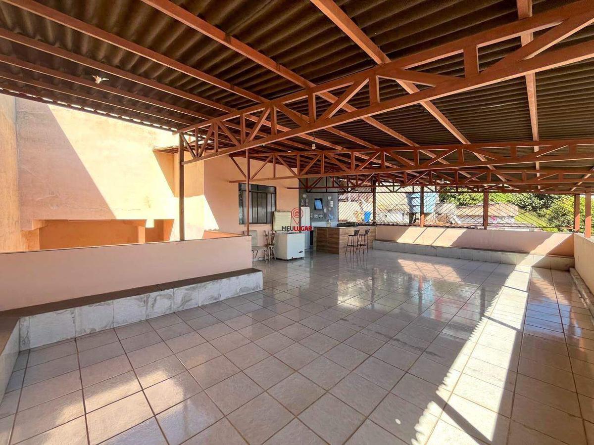 Casa, Barreiro, 3 Quartos, 4 Vagas, 1 Suíte