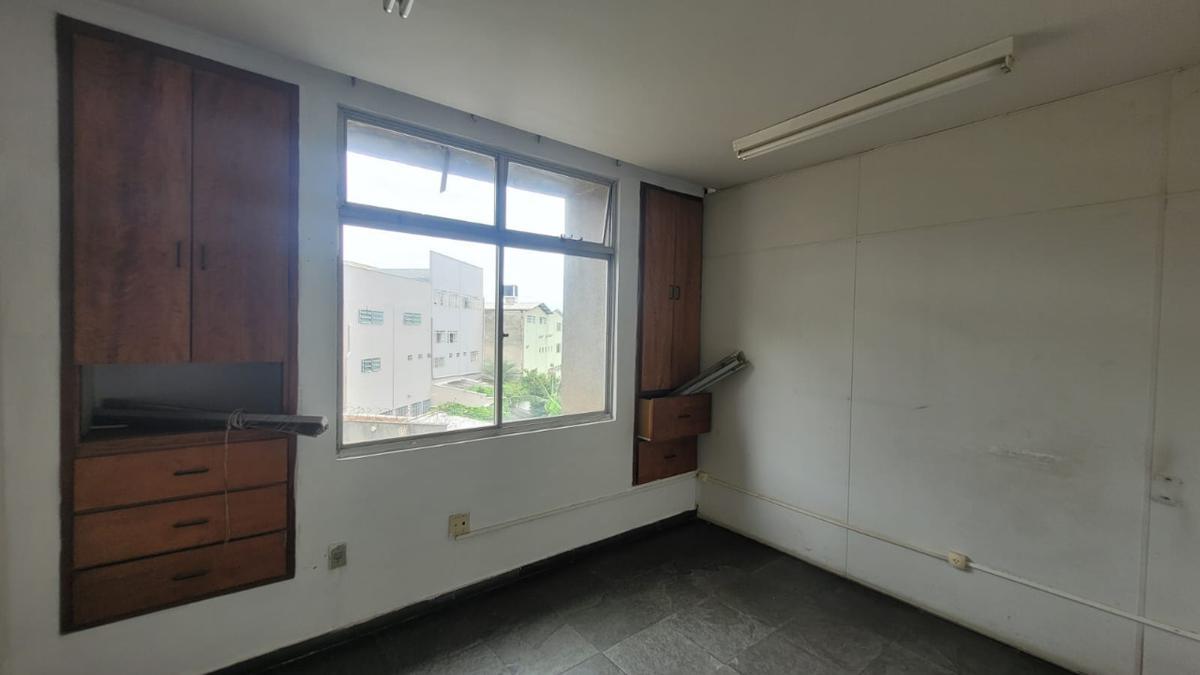 Prédio, São Francisco, 0 Quarto, 0 Vaga