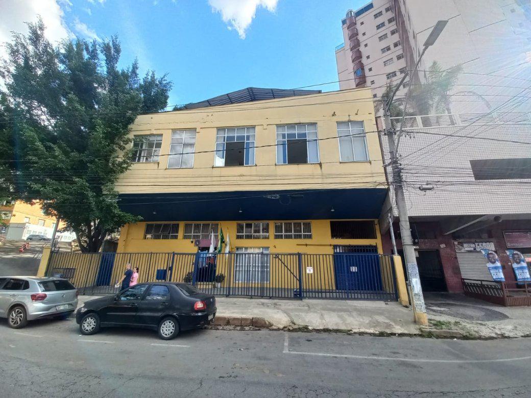 Prédio, Nova Granada
