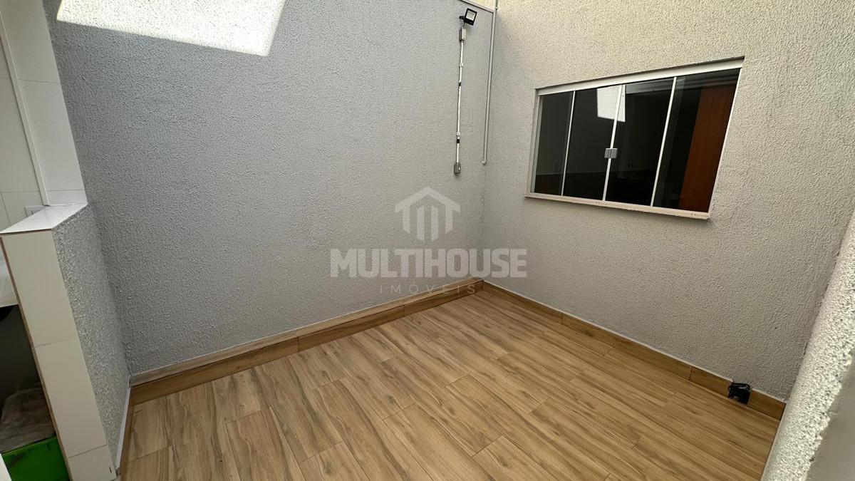 Casa, Vitória, 4 Quartos, 3 Vagas, 1 Suíte