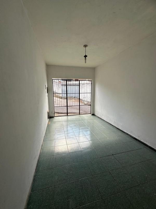 Casa, Centro, 2 Quartos, 1 Vaga