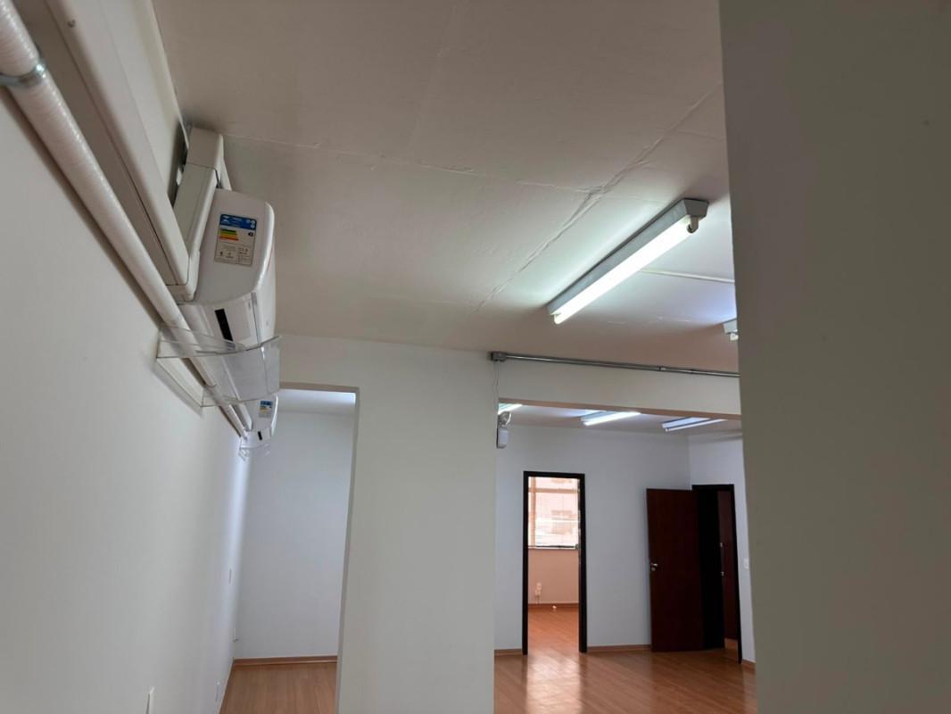 Sala, Centro, 0 Quarto, 1 Vaga