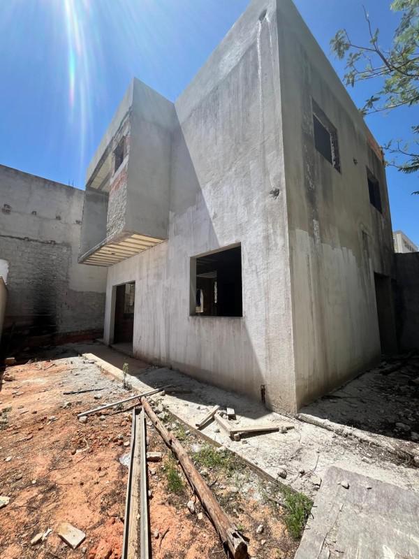 Casa, Masterville, 3 Quartos, 4 Vagas, 2 Suítes