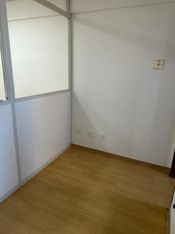 Sala, Funcionários, 1 Vaga