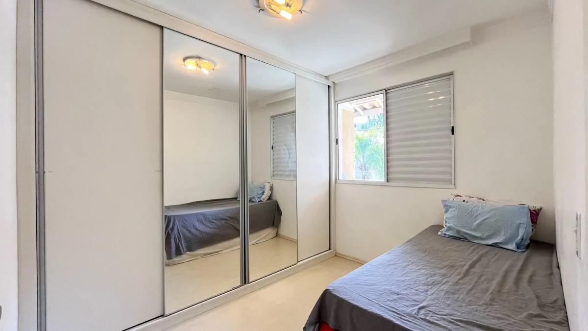 Casa, Buritis, 4 Quartos, 2 Vagas, 1 Suíte