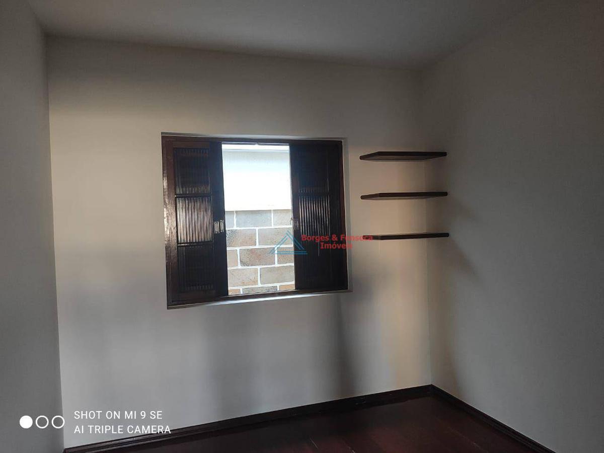 Casa, Centro, 5 Quartos, 0 Vaga