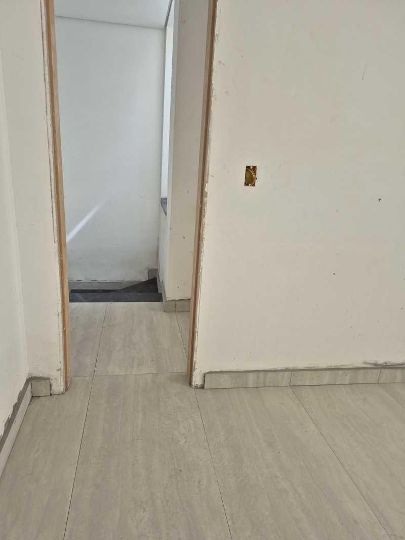 Casa, Europa, 3 Quartos, 2 Vagas, 1 Suíte