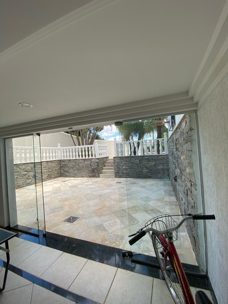 Casa, Bandeirantes (pampulha), 5 Quartos, 18 Vagas, 4 Suítes