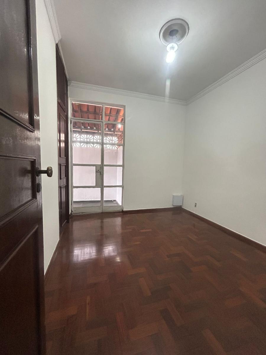 Casa, Ouro Preto, 4 Quartos, 2 Vagas, 1 Suíte