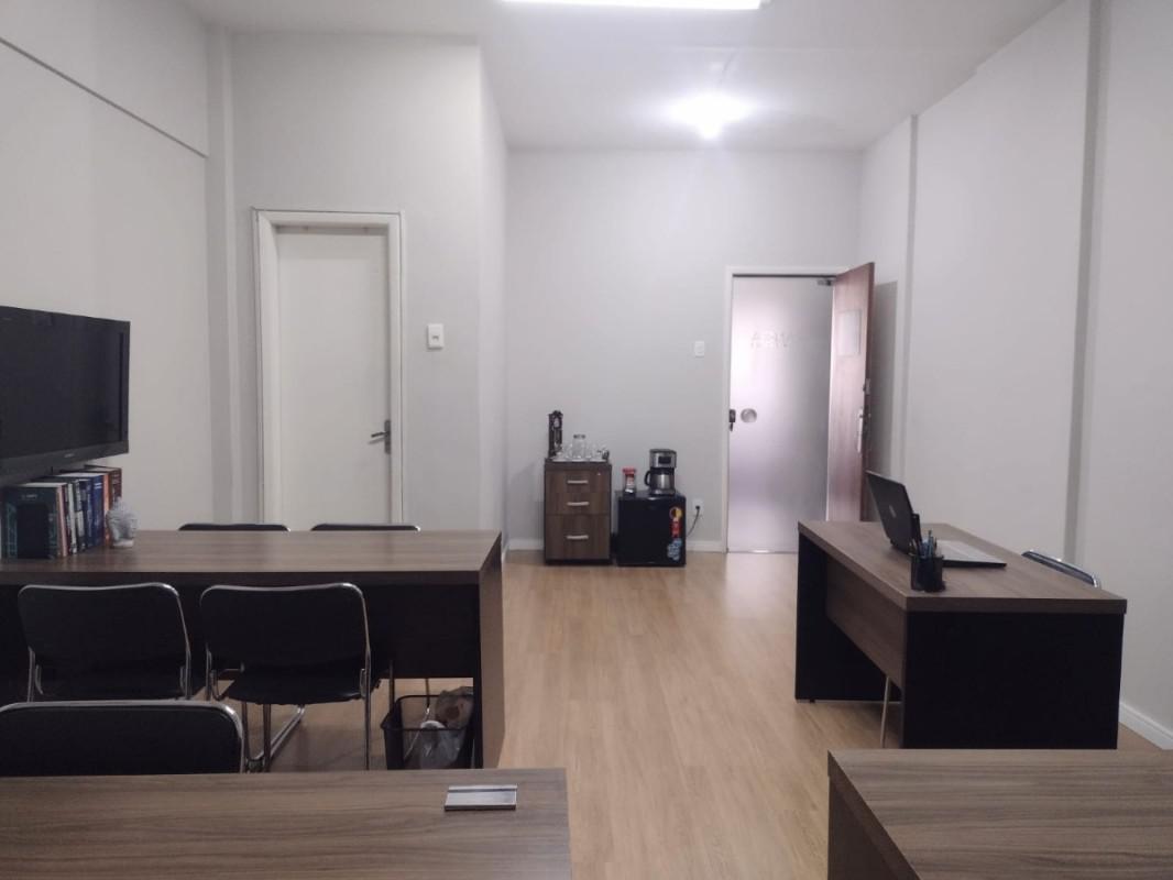 Sala, Centro, 0 Quarto, 0 Vaga