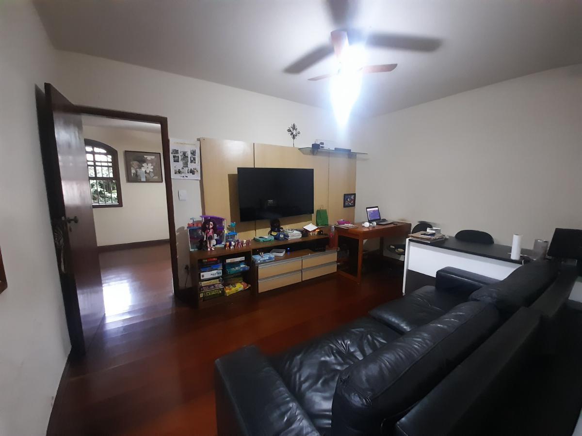 Casa, Santa Efigênia, 3 Quartos, 3 Vagas, 2 Suítes