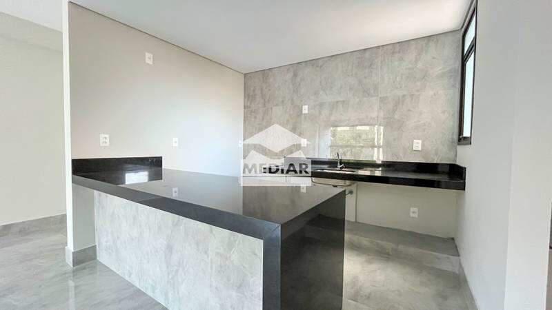 Apartamento, Castelo, 4 Quartos, 2 Vagas, 2 Suítes
