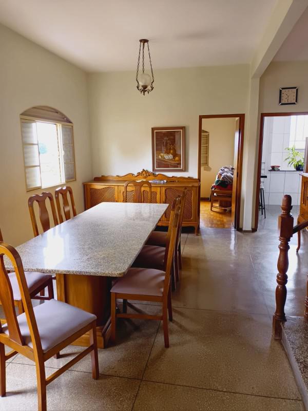 Casa, Carlos Prates, 7 Quartos, 8 Vagas