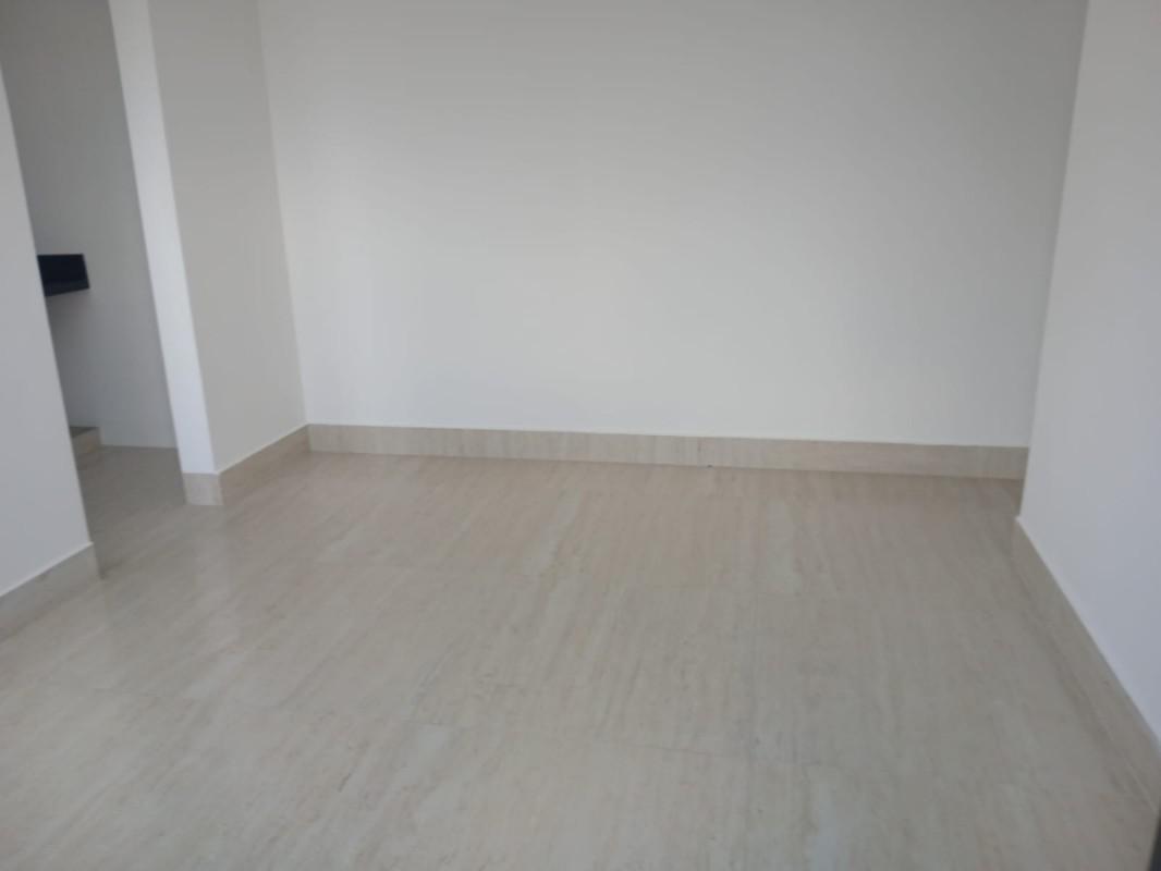 Casa, Madri, 2 Quartos, 1 Vaga, 1 Suíte