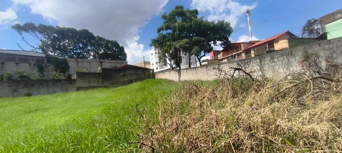 Lote, Céu Azul, 0 Quarto, 0 Vaga
