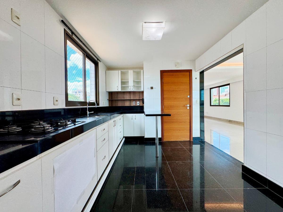 Apartamento, Liberdade, 4 Quartos, 3 Vagas, 2 Suítes