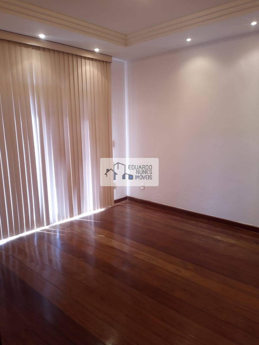 Casa, Santa Lúcia, 4 Quartos, 8 Vagas, 2 Suítes