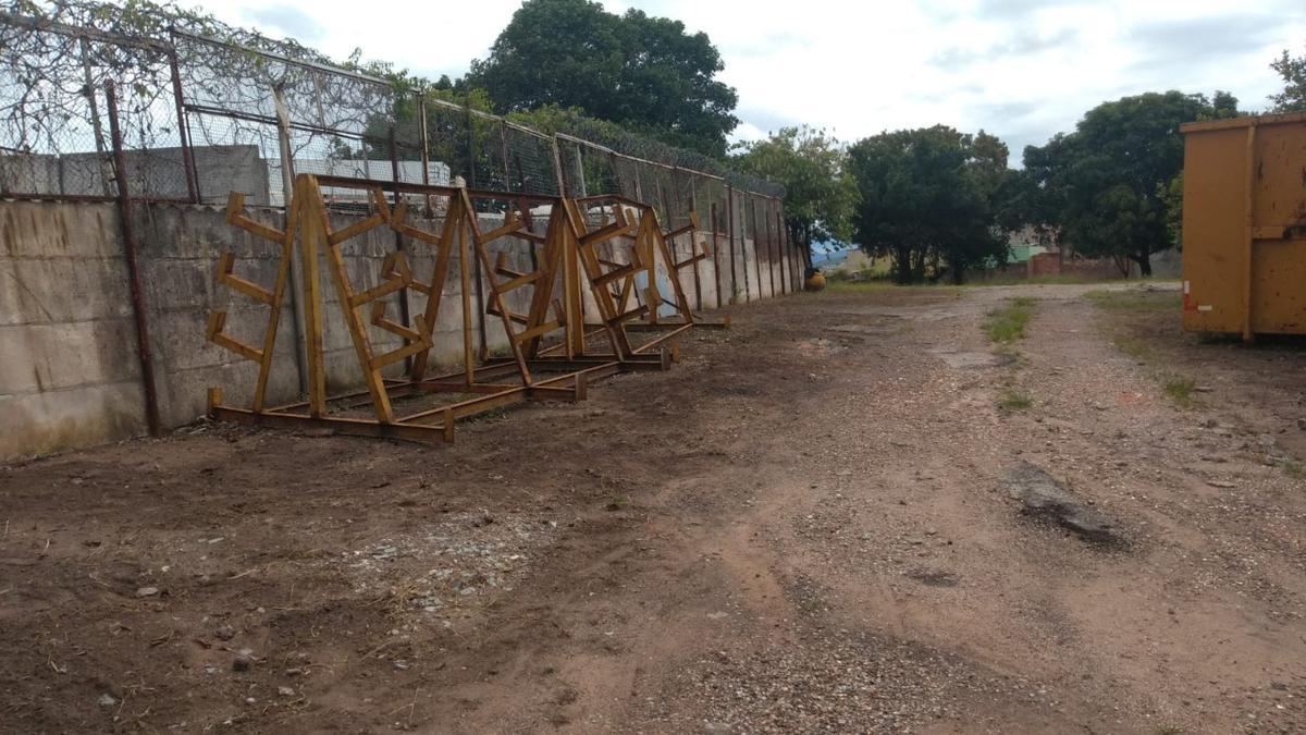 Lote, Jardim Industrial, 0 Quarto, 0 Vaga
