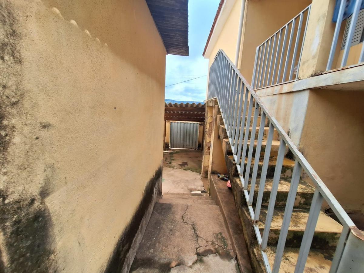 Casa, Centro, 3 Quartos, 0 Vaga